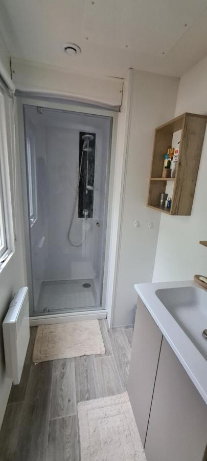 Mobilhome 2 Ch,1 Salon 40M2 De Charme Dans Camping *** Saint-Julien-en-Born Exterior photo